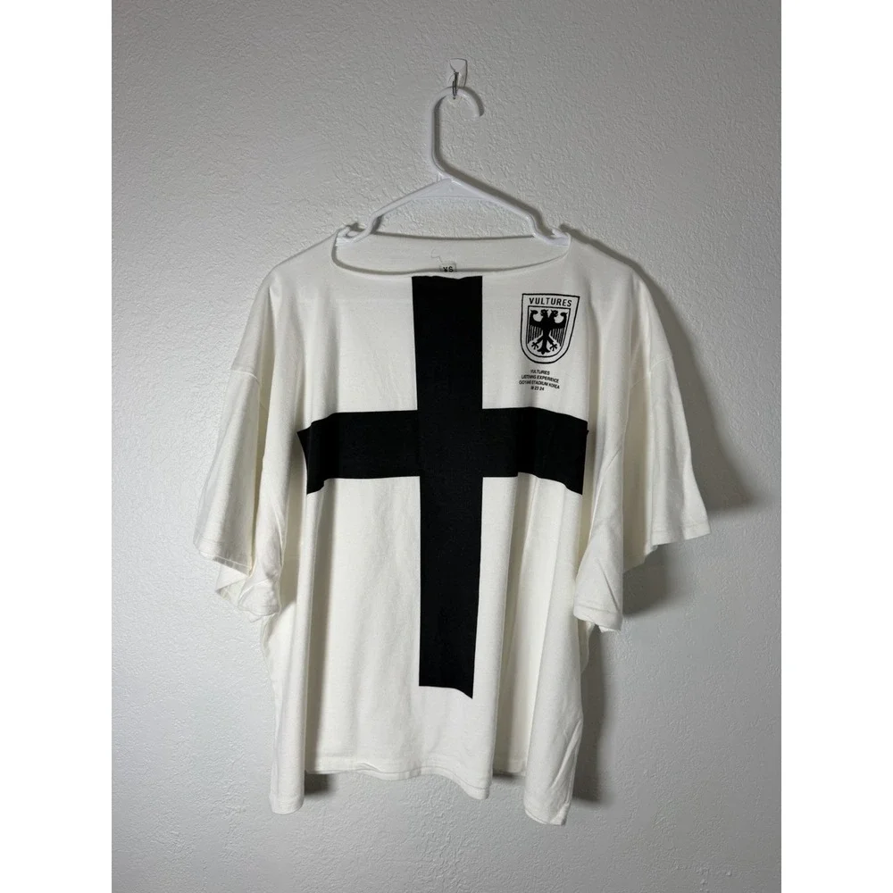 Kanye West VULTURES‎ Korea Exclusive T-shirt-Size 2 L-XL brand new Rare